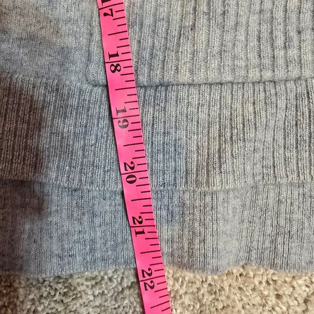 Tahari 100% Cashmere crewneck sweater with pockets - Picture 9 of 11